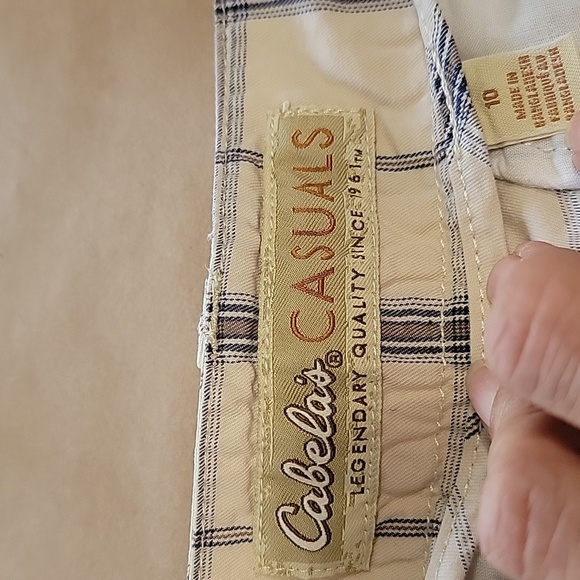 Cabela's Casuals Size 10 Cream with Blue & Gray Plaid Bermuda Chino Shorts - Picture 11 of 12